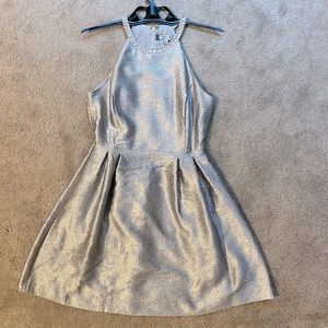 Jennifer Lopez size 8 shimmer silver cocktail dress with pearl embellishments